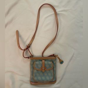 Dooney & Bourke Leather cross body bag